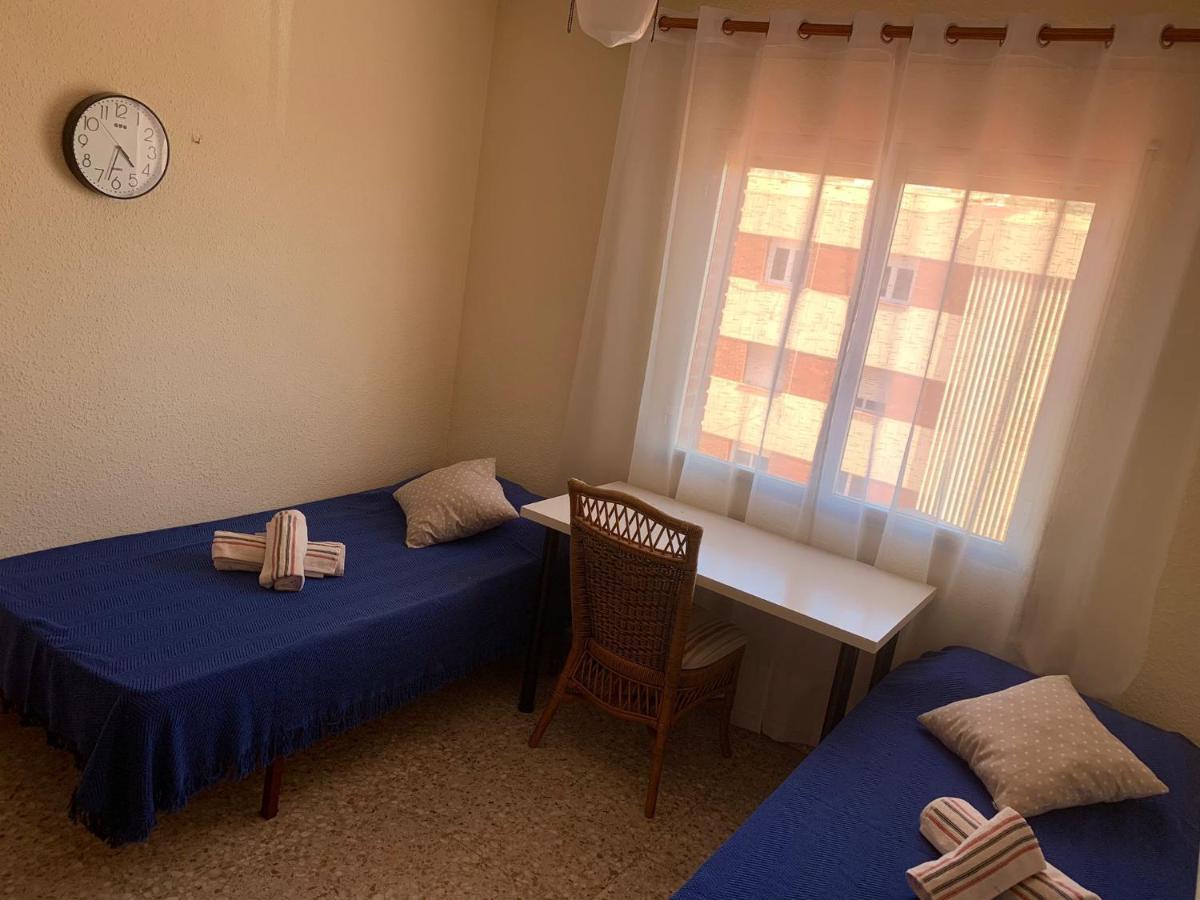 Cozy Room Guapo-Alicante Nearby The Beach And The Center 외부 사진