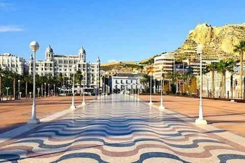 Cozy Room Guapo-Alicante Nearby The Beach And The Center 외부 사진