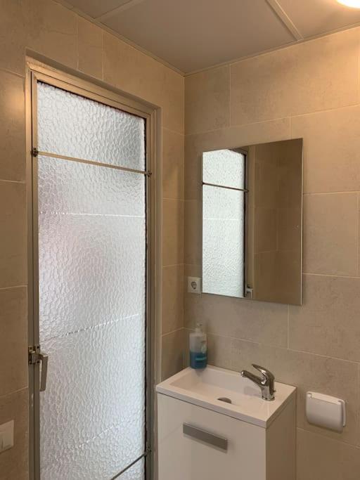Cozy Room Guapo-Alicante Nearby The Beach And The Center 외부 사진